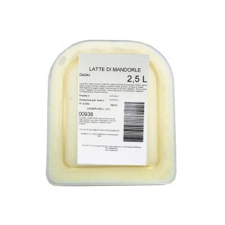 Gelato al latte di mandorle