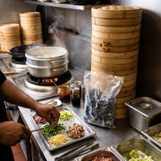 Gyoza surgelati maiale e funghi. Confezione da 1 kg
