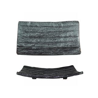 Piatto nero ondulato