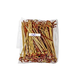 Spiedini in bambu rosso con nodo